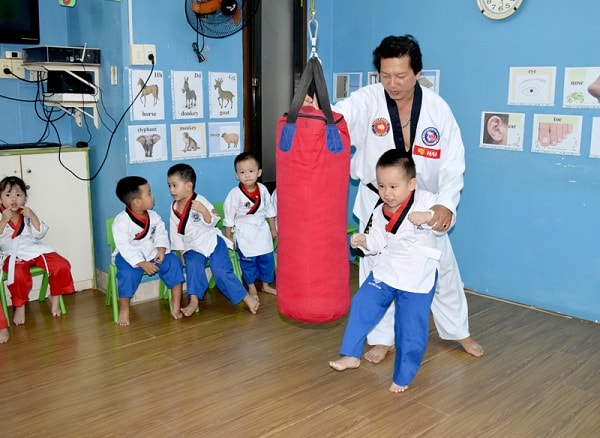 Trẻ cũng có thể học võ thuật để tăng cường sức khỏe